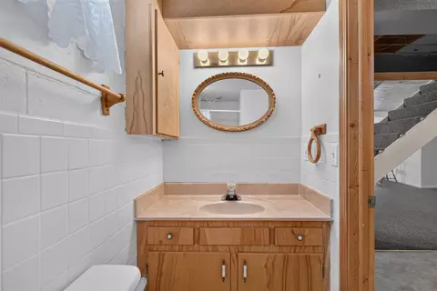Bath - 1521 Jericho, Jackson, MI 49203 photo 5 of 5