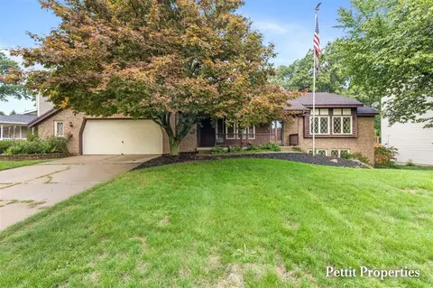 1687 Oakvale, Wyoming, MI 49519