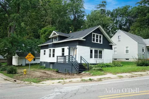 1332 Bridge, Grand Rapids, MI 49504