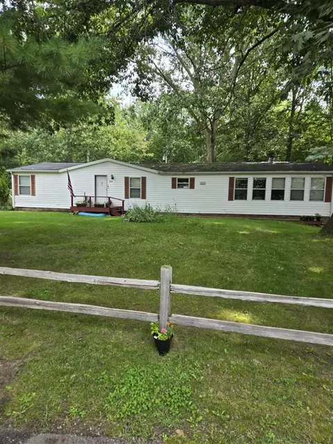 2625 Sanford, Hillsdale, MI 49242