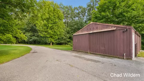 Exterior - 7200 Knapp, Ada, MI 49301 photo 6 of 8