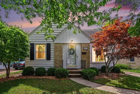 662 SE Deming, Grand Rapids, MI 49507