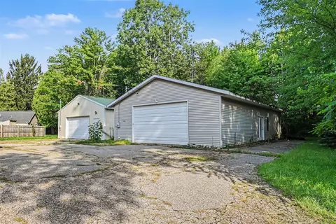 15086 76th, South Haven, MI 49090