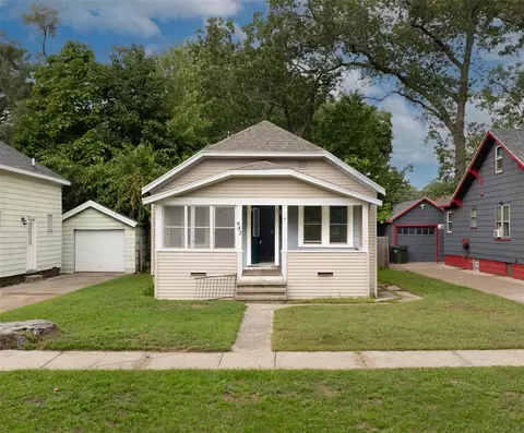942 Ada, Muskegon, MI 49442