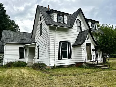 522 Walnut, Three Rivers, MI 49093 photo 2