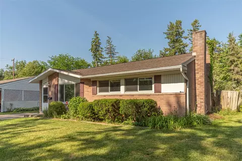 622 Rosemont, Saline, MI 48176