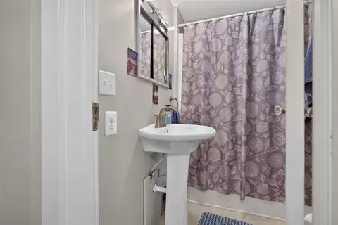 Bath - 3533 E Gordon, Spring Arbor, MI 49283 photo 1 of 1