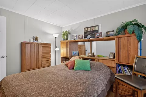 Bedroom - 3533 E Gordon, Spring Arbor, MI 49283 photo 4 of 7