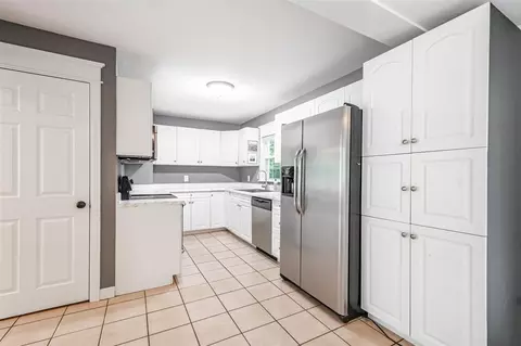 Kitchen - 525 Brewer, Marshall, MI 49068 photo 1 of 2
