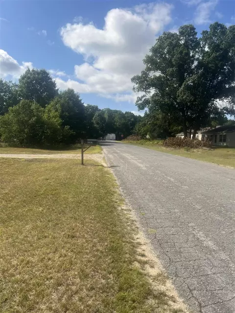 Evergreen, Brethren, MI 49619 photo 3