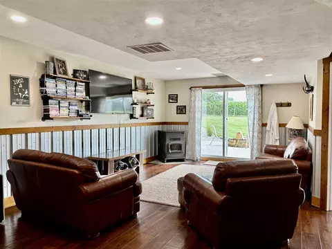 Living - 5455 E 112th, Grant, MI 49327 photo 5 of 6