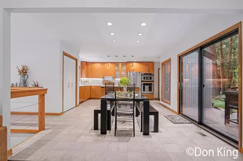 Dining - 9020 Bailey, Ada, MI 49301 photo 1 of 2
