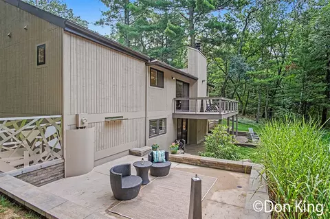 Exterior - 9020 Bailey, Ada, MI 49301 photo 7 of 17