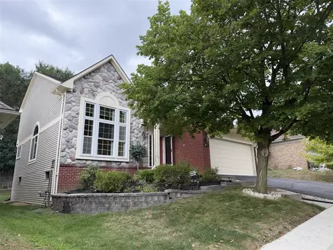34763 Pickford, Farmington Hills, MI 48335