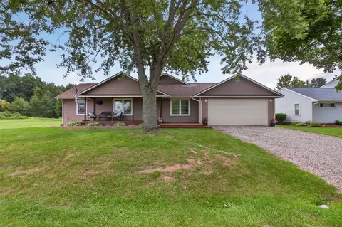 10375 Ferris, Cement City, MI 49233