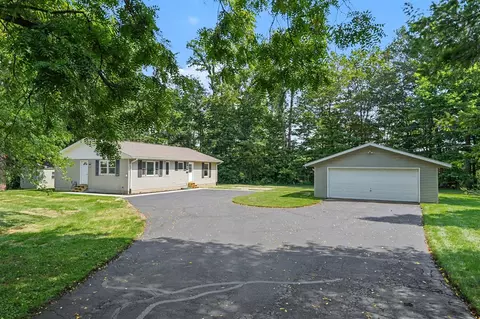 410 N N Blf, Berrien Springs, MI 49103