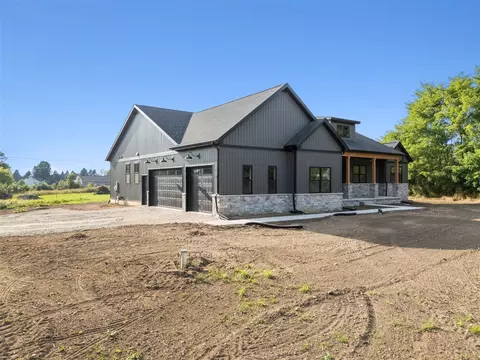 Exterior - 7997 Bergin, Howell, MI 48843 photo 2 of 6