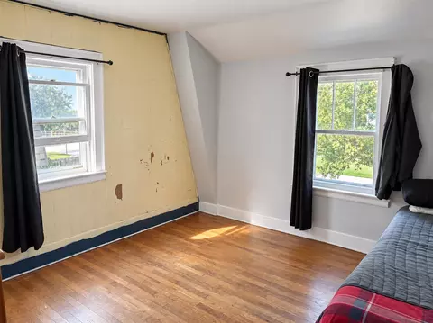 Bedroom - 3039 Overhill, Jackson, MI 49203 photo 5 of 9