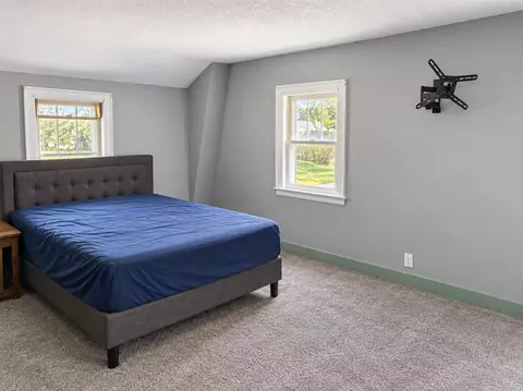 Bedroom - 3039 Overhill, Jackson, MI 49203 photo 2 of 9
