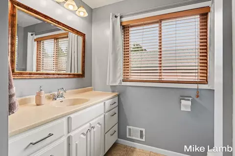 Bath - 6159 E Dave, Newaygo, MI 49337 photo 3 of 3