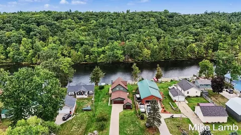 View/Area - 6159 E Dave, Newaygo, MI 49337 photo 3 of 7