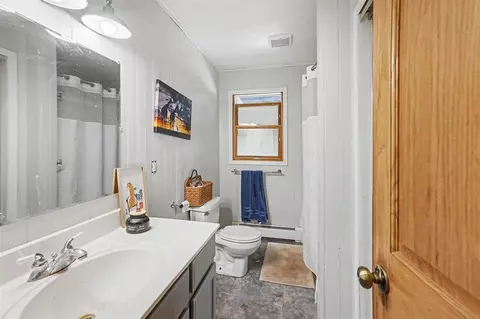 Bath - 10457 S Gordon, Grant, MI 49327 photo 5 of 5