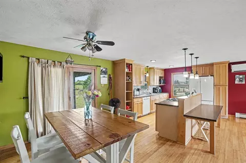 Dining - 10457 S Gordon, Grant, MI 49327 photo 2 of 2