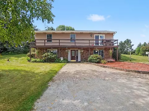 Exterior - 10457 S Gordon, Grant, MI 49327 photo 2 of 7
