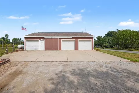 Exterior - 10457 S Gordon, Grant, MI 49327 photo 3 of 7