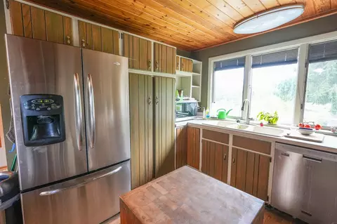 Kitchen - 5260 N Hockaday, Gladwin, MI 48624 photo 4 of 4