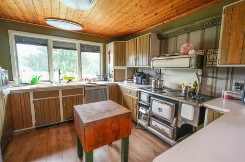 Kitchen - 5260 N Hockaday, Gladwin, MI 48624 photo 1 of 4
