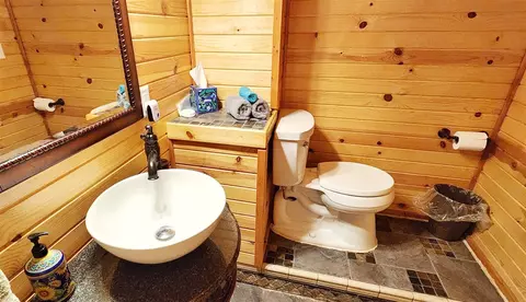 Bath - 9557 E Anthony, Branch, MI 49402 photo 8 of 10