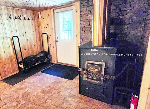 Entry Way - 9557 E Anthony, Branch, MI 49402 photo 2 of 2