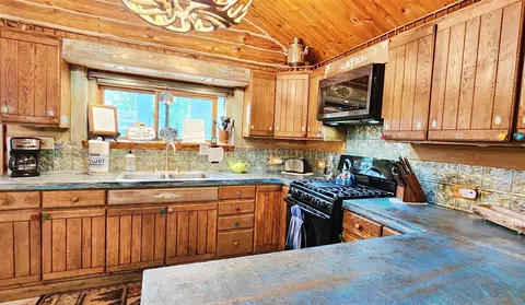 Kitchen - 9557 E Anthony, Branch, MI 49402 photo 4 of 6