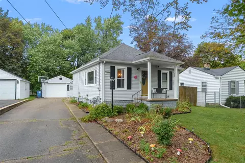 152 Albany, Kalamazoo, MI 49001
