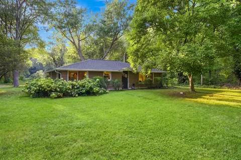 4292 Pier, Benton Harbor, MI 49022