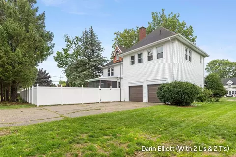 Exterior - 223 S Pearl, Belding, MI 48809 photo 2 of 9