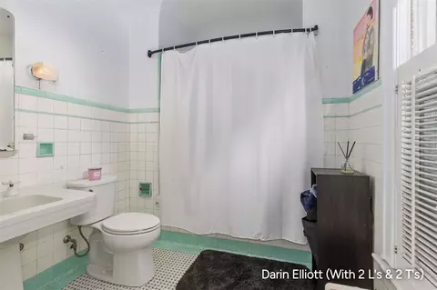 Bath - 223 S Pearl, Belding, MI 48809 photo 3 of 4