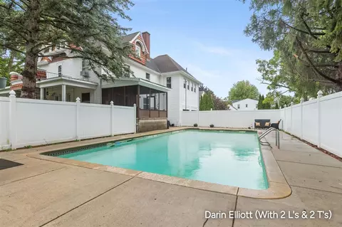 Exterior - 223 S Pearl, Belding, MI 48809 photo 1 of 9