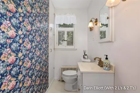 Bath - 223 S Pearl, Belding, MI 48809 photo 1 of 4