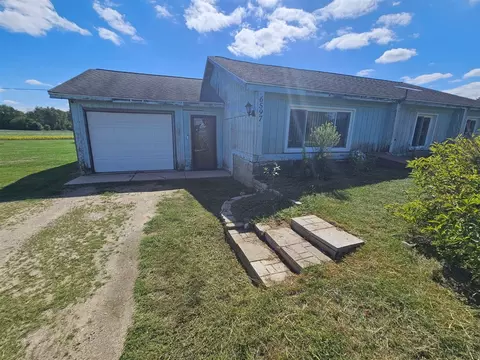 6597 W Walton, Blanchard, MI 49310 photo 2