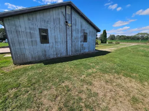 6597 W Walton, Blanchard, MI 49310 photo 6
