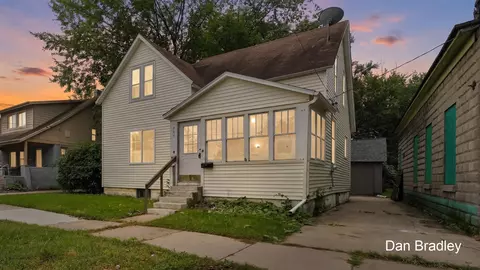 742 NW Myrtle, Grand Rapids, MI 49504