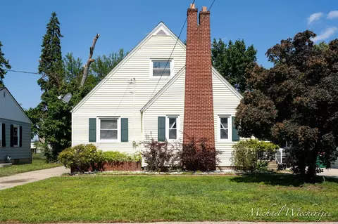 61 Canterbury, Wyoming, MI 49548