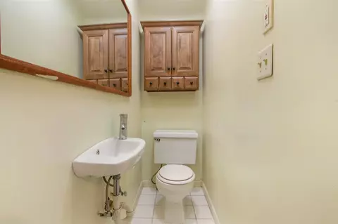 Bath - 209 E Mount Hope, Lansing, MI 48910 photo 1 of 2