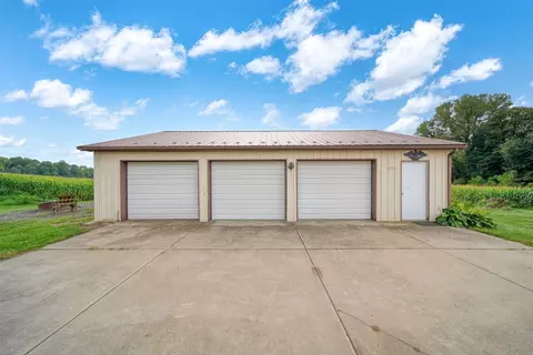 Exterior - 1829 N Sandstone, Jackson, MI 49201 photo 5 of 17