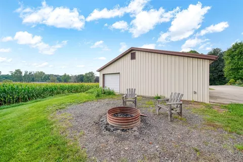 Exterior - 1829 N Sandstone, Jackson, MI 49201 photo 7 of 17