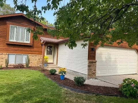 5083 Pillar Crk, Kentwood, MI 49508