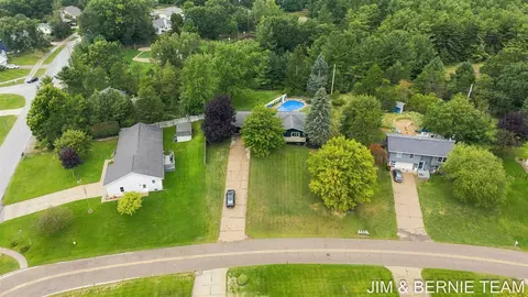 View/Area - 18019 Mohawk, Spring Lake, MI 49456 photo 1 of 6