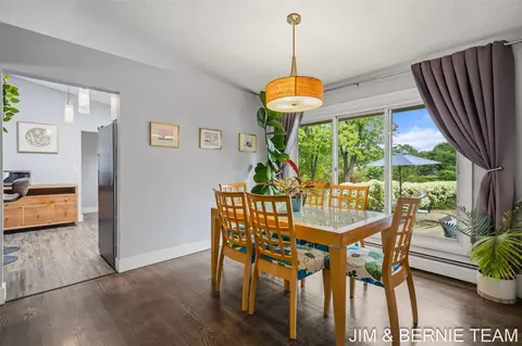 Dining - 18019 Mohawk, Spring Lake, MI 49456 photo 2 of 3
